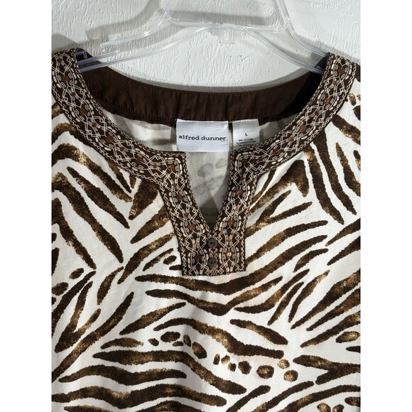 Alfred Dunner Vintage Animal Print Cream Brown Split Neck Woman’s Large Blouse - Picture 7 of 10